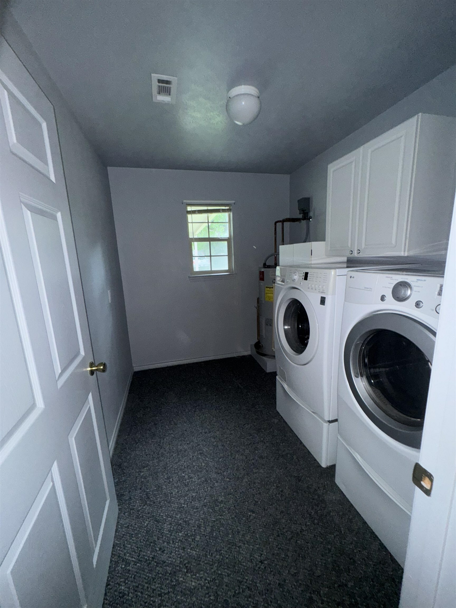 Property Photo: 825 S 12th TX 77627