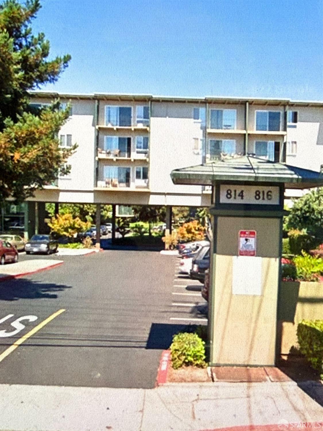 Property Photo:  816 N Delaware Street 409  CA 94401 