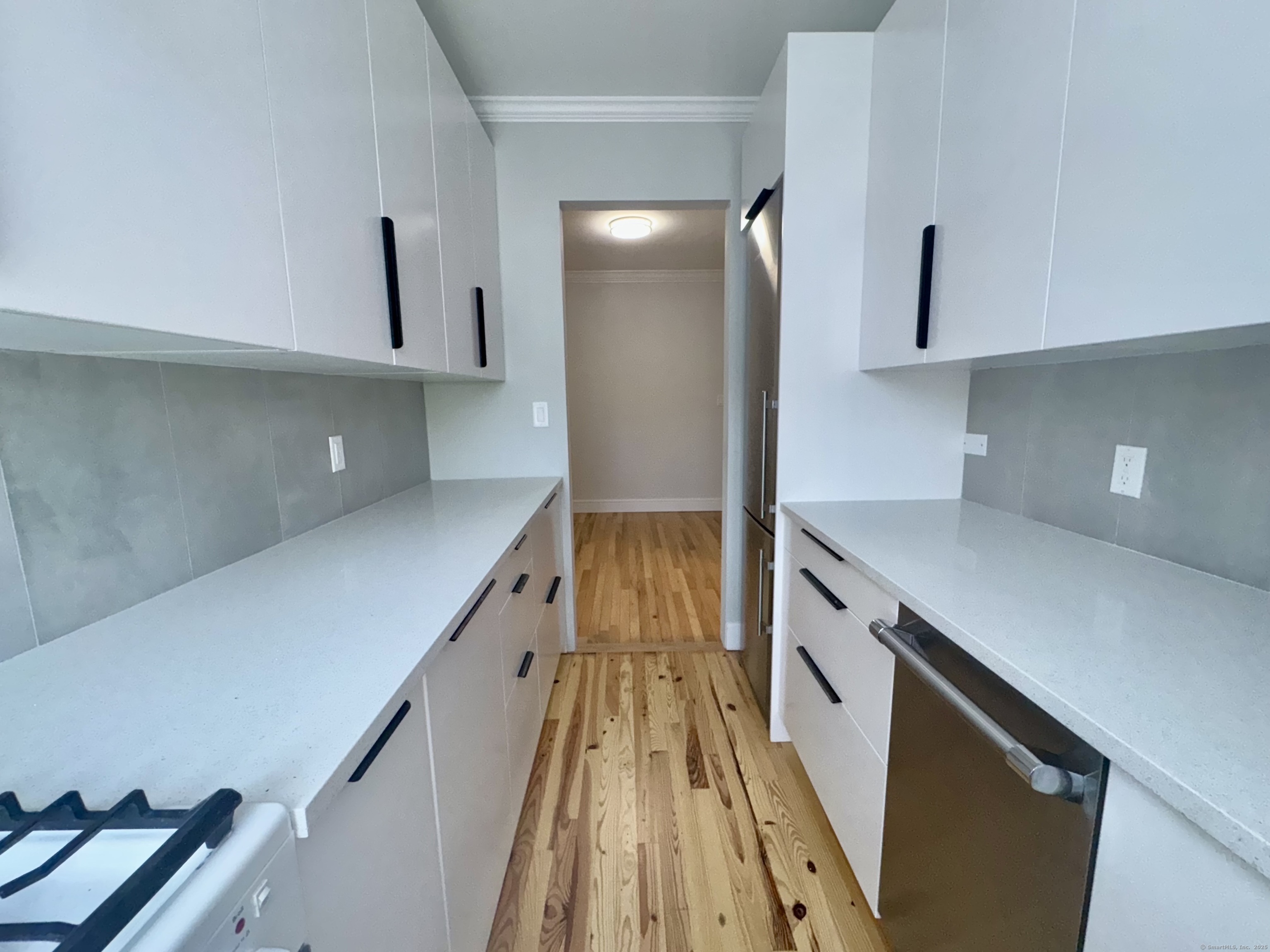 Property Photo: 138 Woodside Green Street #3C CT 06905