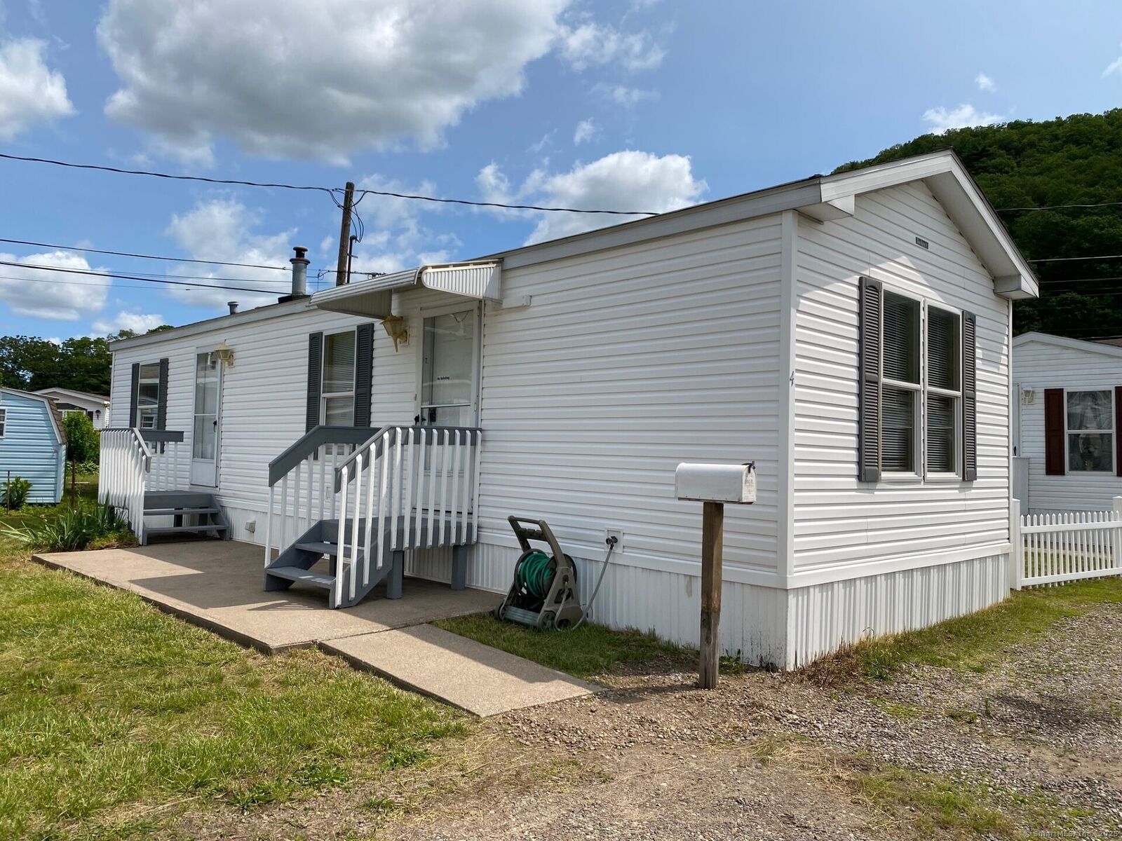 Property Photo: 4 1st Street CT 06403