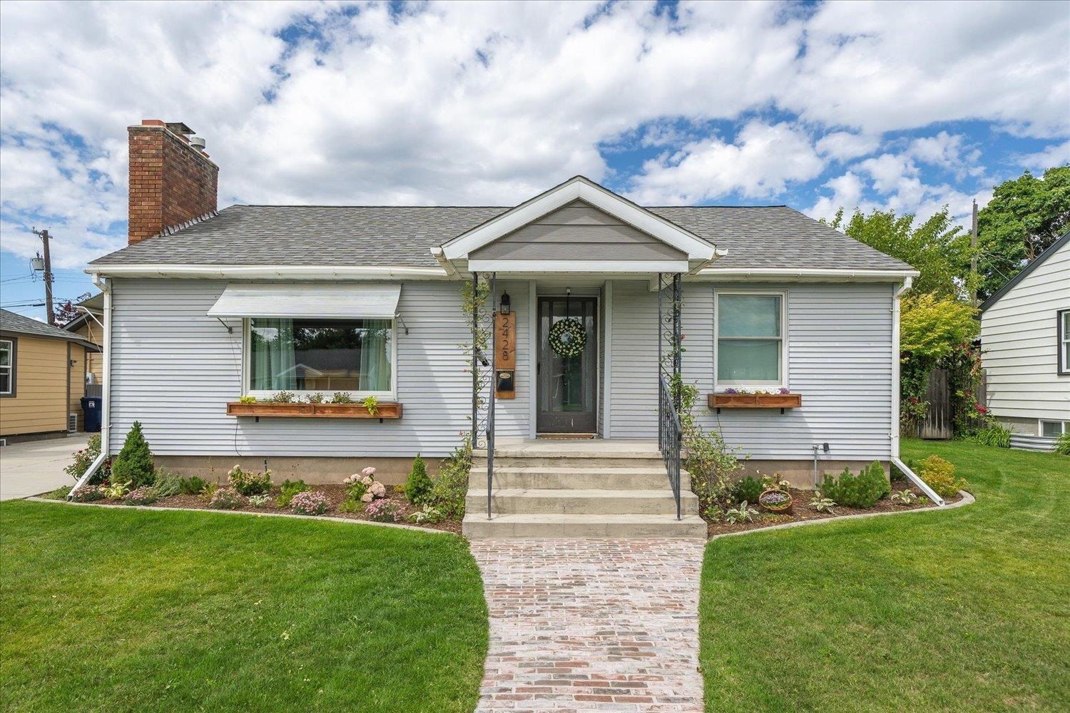 Property Photo:  2428 W Rockwell Ave  WA 99205 