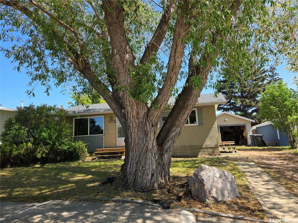 Property Photo: 10208 Borden Crescent SK S9A 3A1