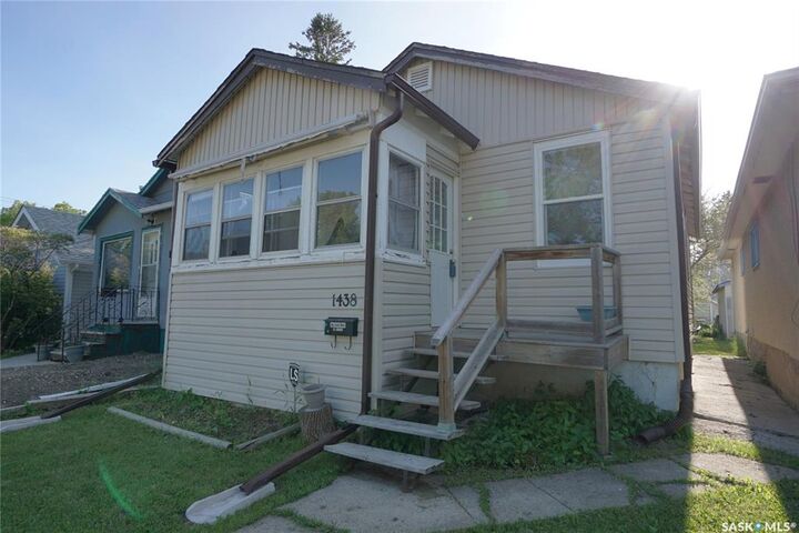 1438 Connaught Street  Regina SK S4T 4S9 photo