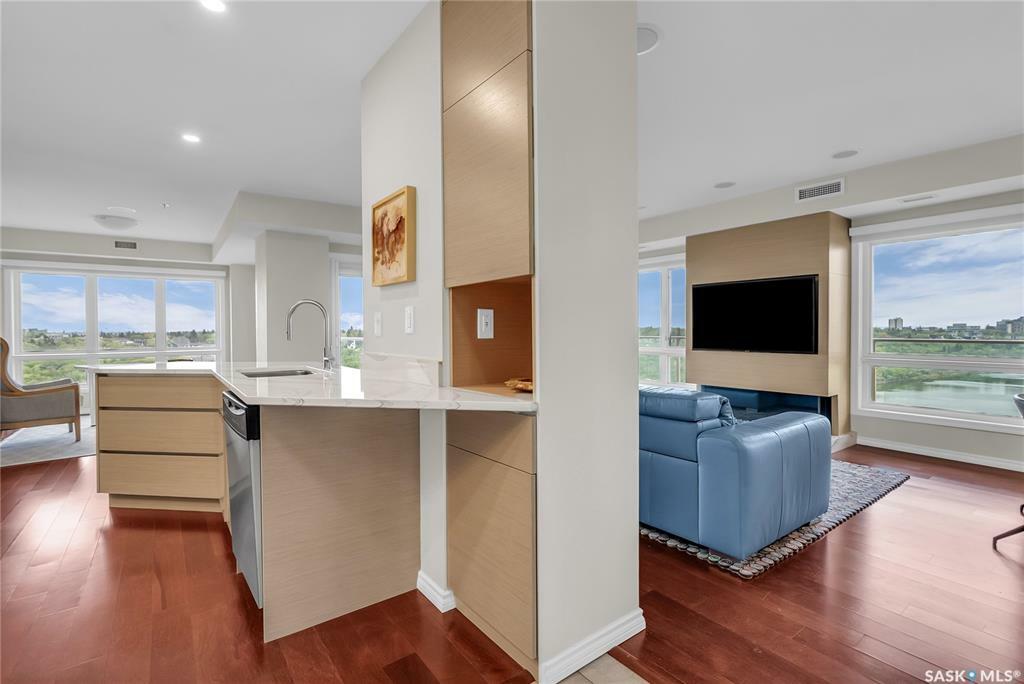 Property Photo: 902 Spadina Crescent E 1308 SK S7K 0G8
