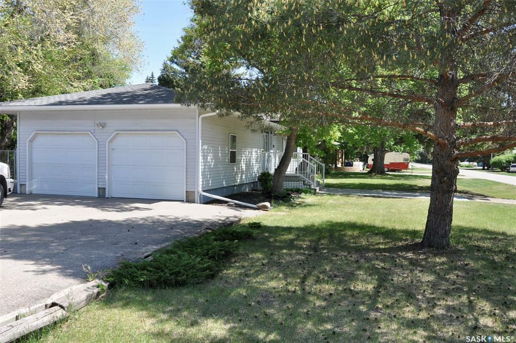 Property Photo: 3332 Ortona Street SK S7M 3R8