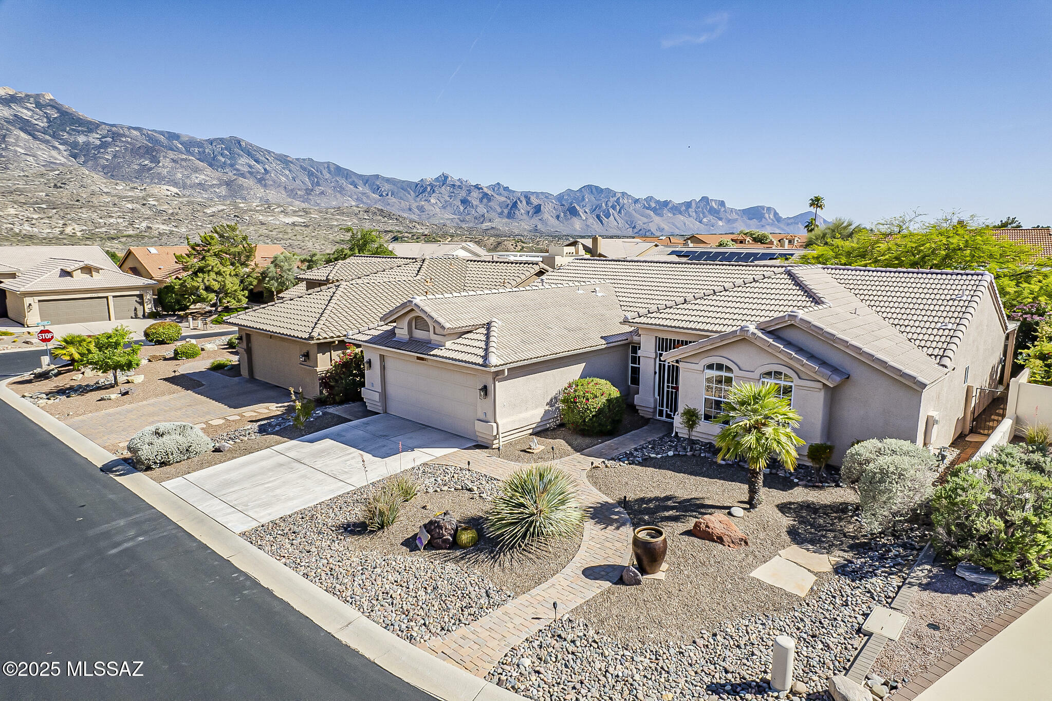 38180 S Birdie Drive  Tucson AZ 85739 photo