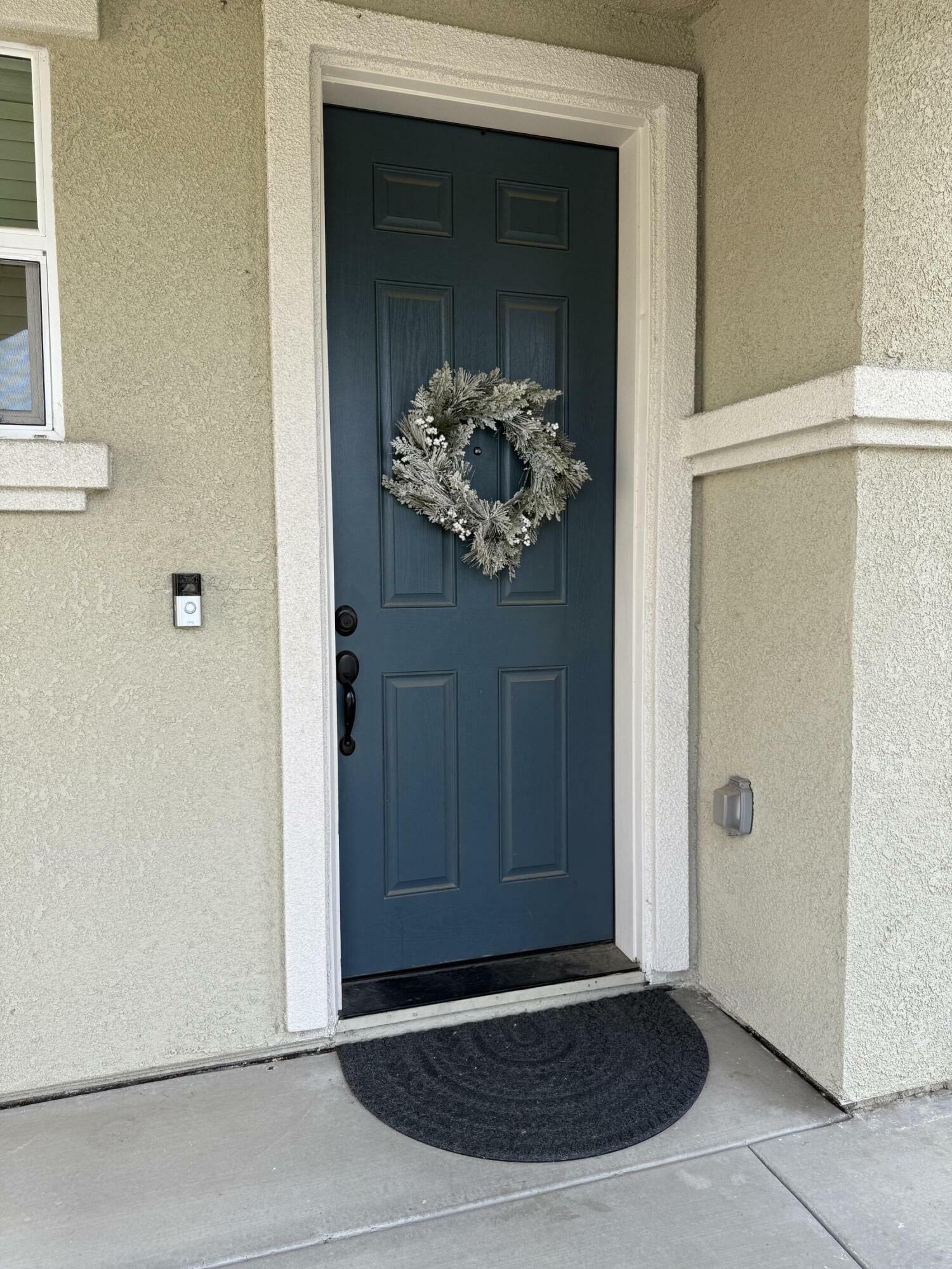 Property Photo: 2208 S Crumal Street CA 93292