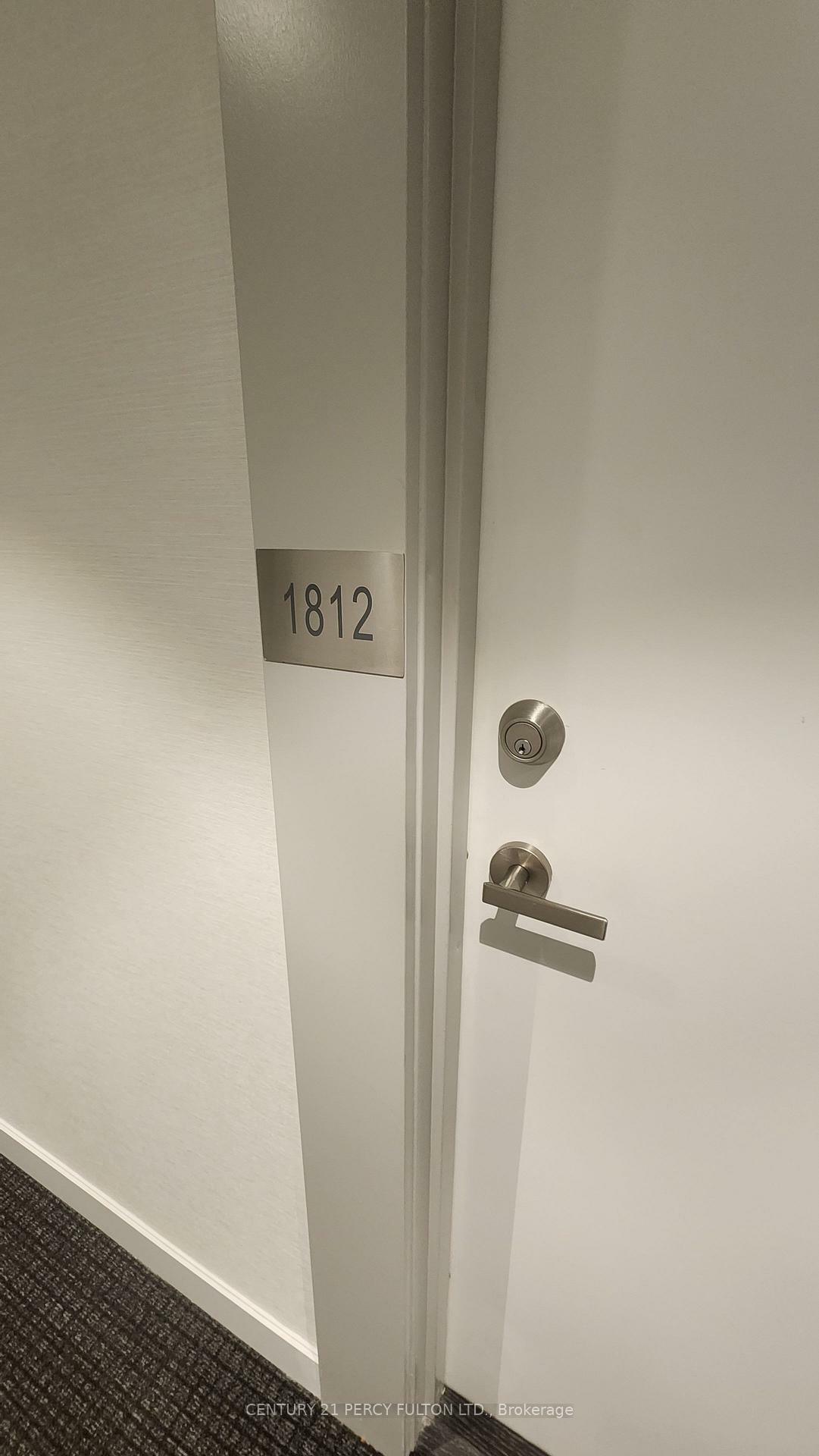 Property Photo:  99 Broadway Avenue 1812  ON M4P 1V2 