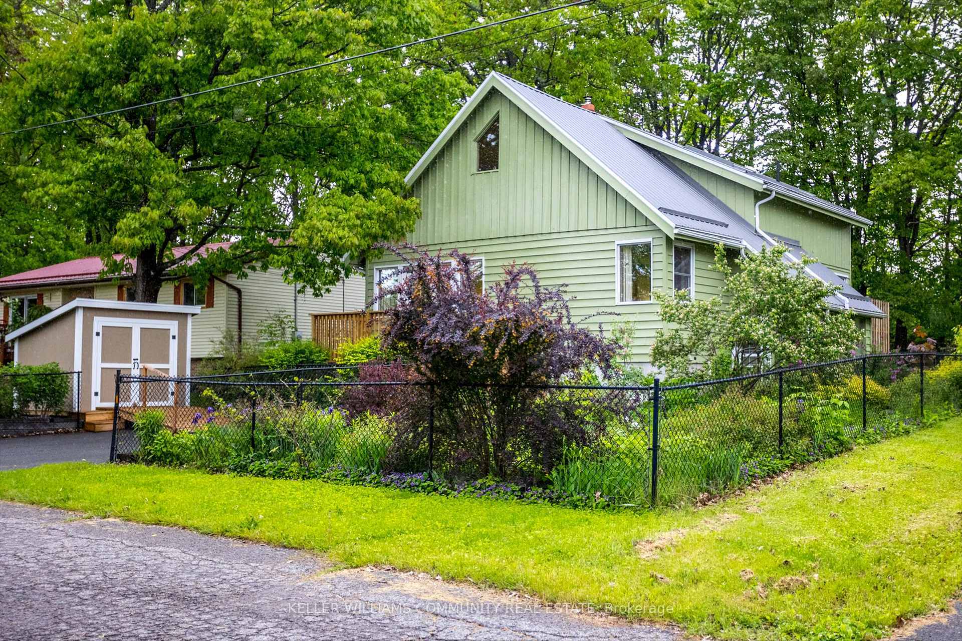 Property Photo: 18 Thomas Street ON K0K 2M0