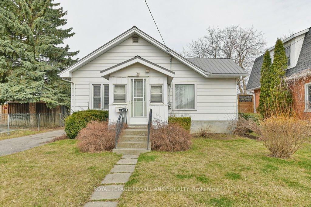 26 Burton Street  Belleville ON K8P 1E6 photo