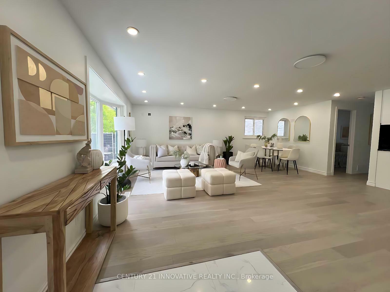 Photo de la propriété: 25 Lewin Crescent ON L1S 3A2