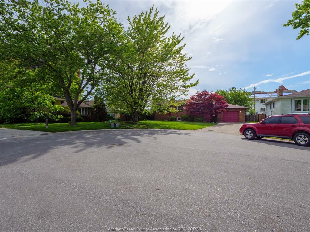Photo de la propriété: 25 Marlene Crescent ON N8H 4J8