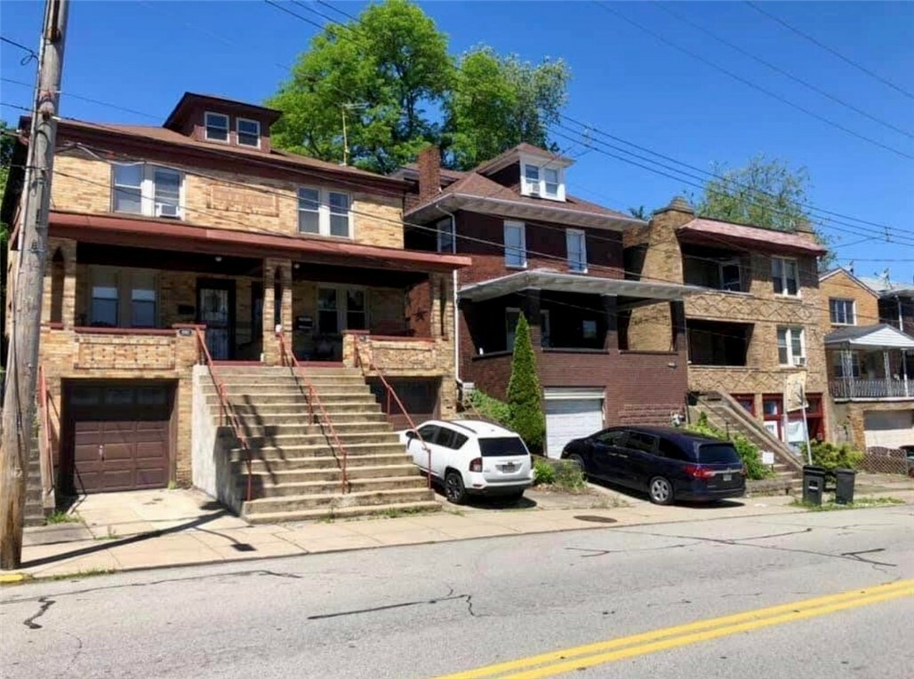 Property Photo: 4362 Murray Avenue PA 15217