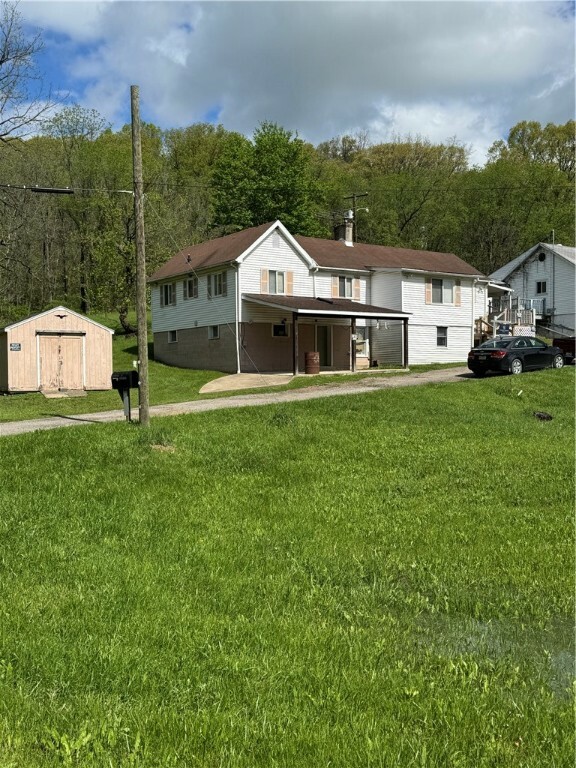 Property Photo: 5 Navoski Ln PA 15021