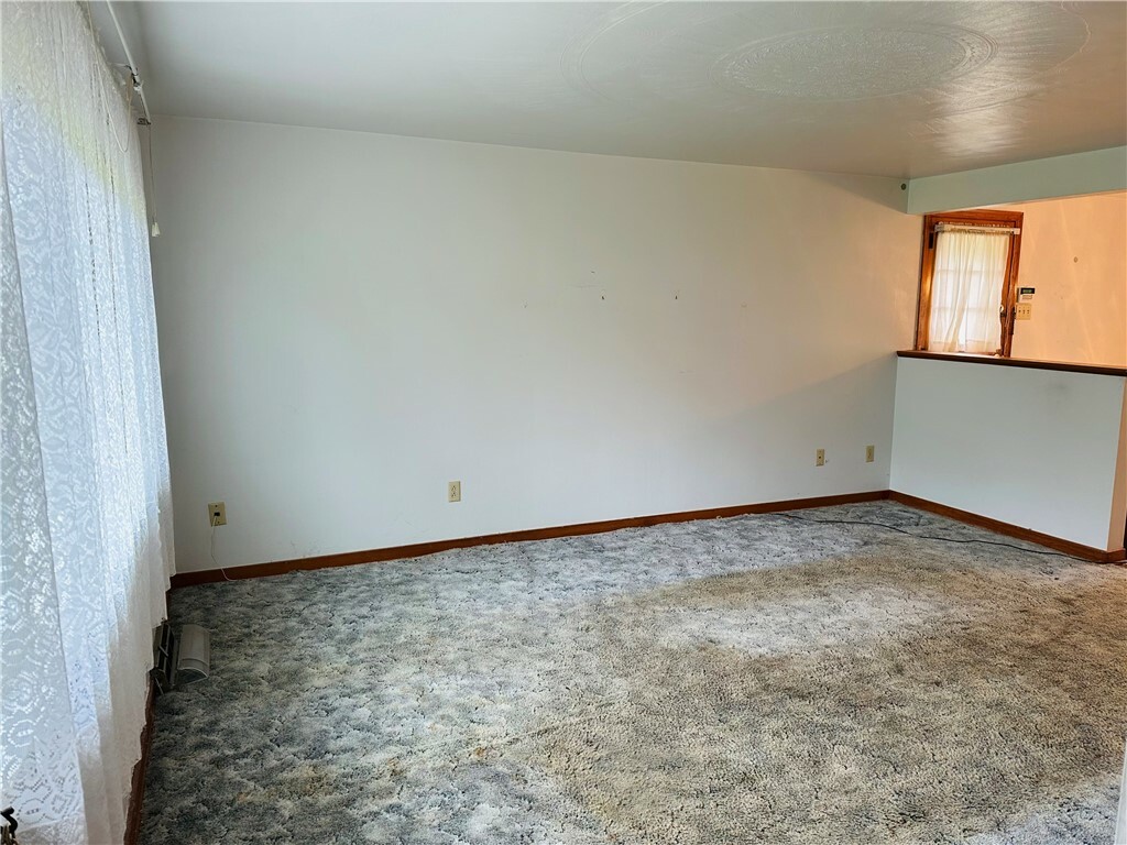 Property Photo: 1026 Jefferson Ave PA 15644