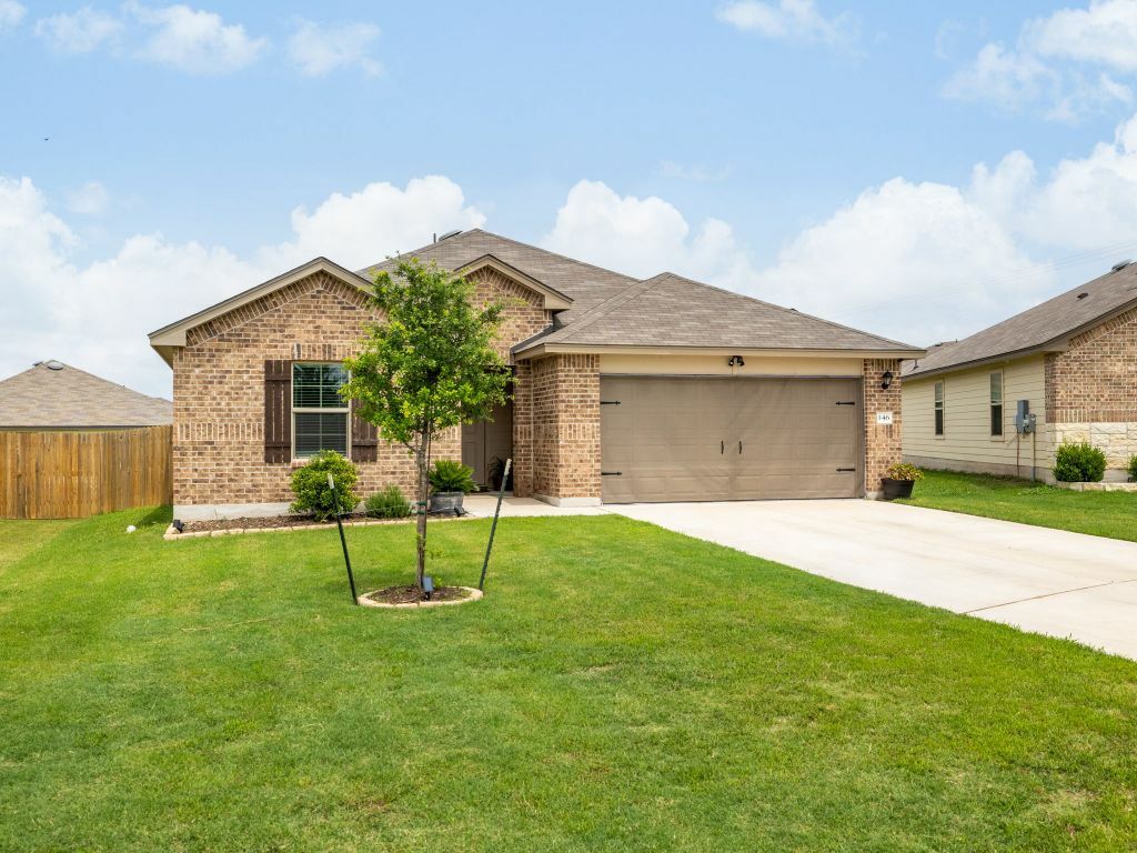 Property Photo: 146 Hammond Court TX 76537