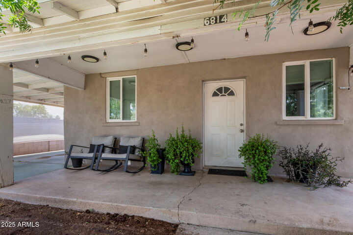 Property Photo: 6814 N 59th Avenue AZ 85301