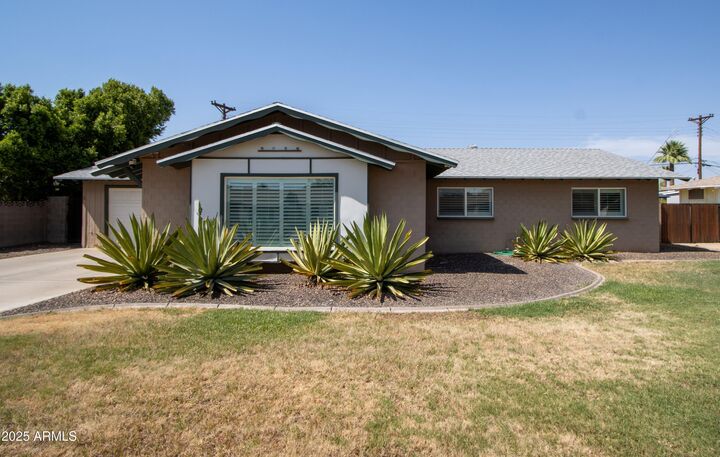 8632 E Thornwood Drive  Scottsdale AZ 85251 photo