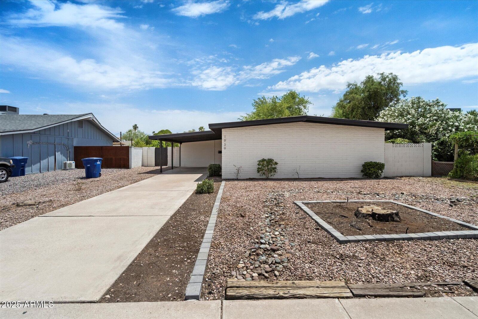 Property Photo:  1939 E Alameda Drive  AZ 85282 