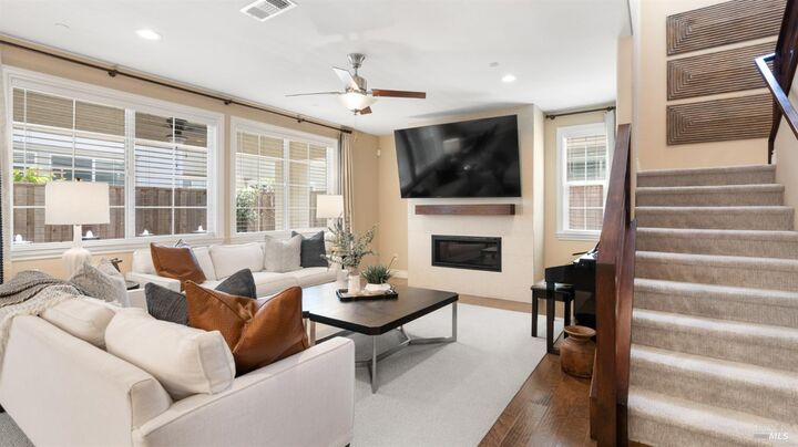 Property Photo: 2013 Kingwood Road CA 94928