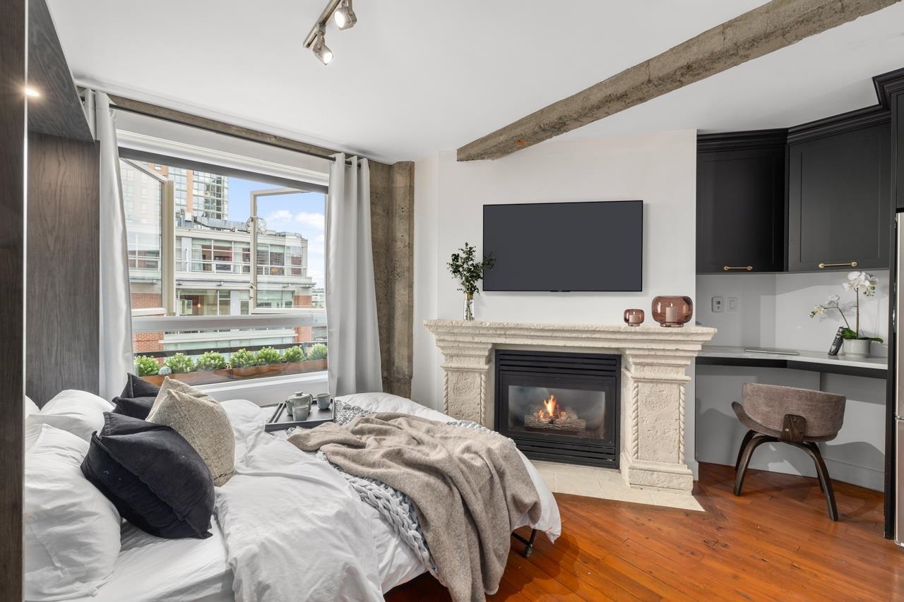 Property Photo: 1216 Homer Street 412 BC V6B 6K5