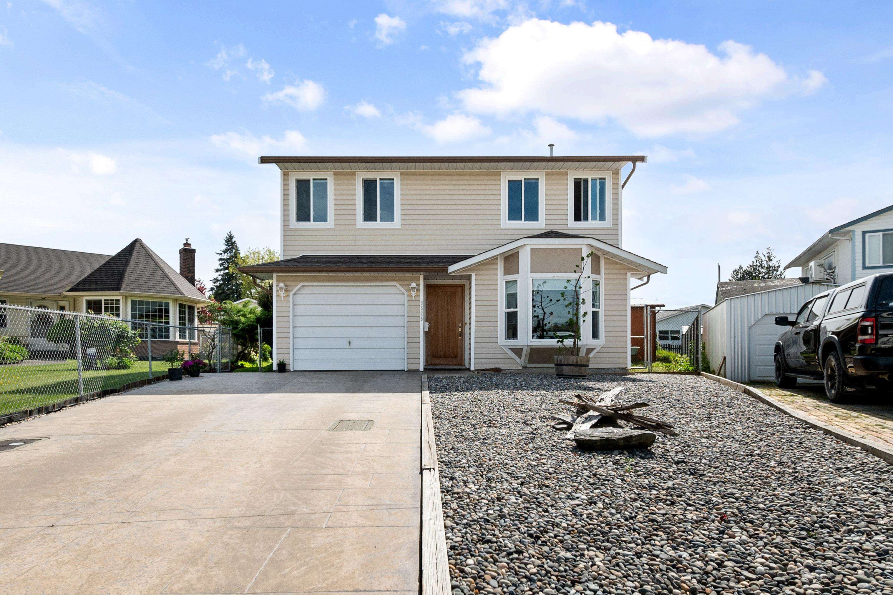 Property Photo: 9525 Northview Street BC V2P 7G8