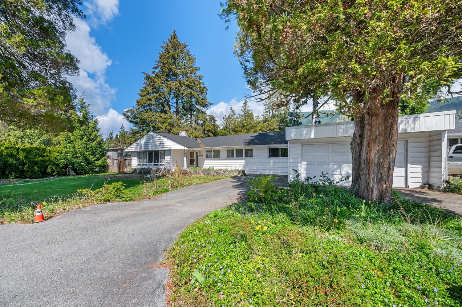 Property Photo: 4010 Sunnycrest Drive BC V7R 3E4