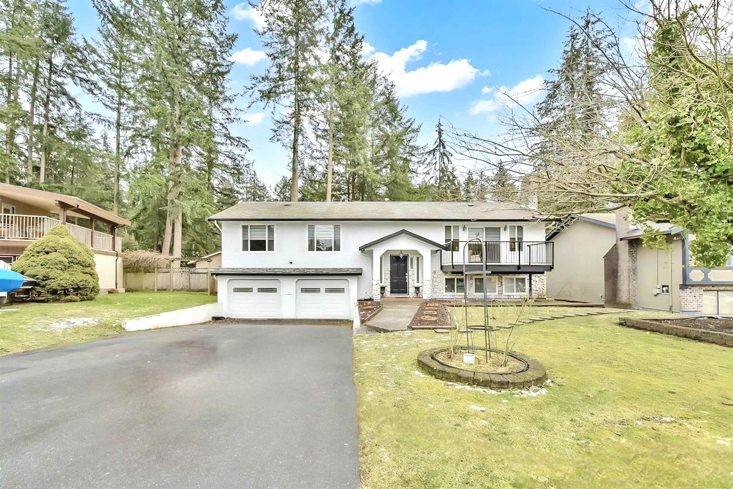 Property Photo:  11130 64A Avenue  BC V4E 1E3 