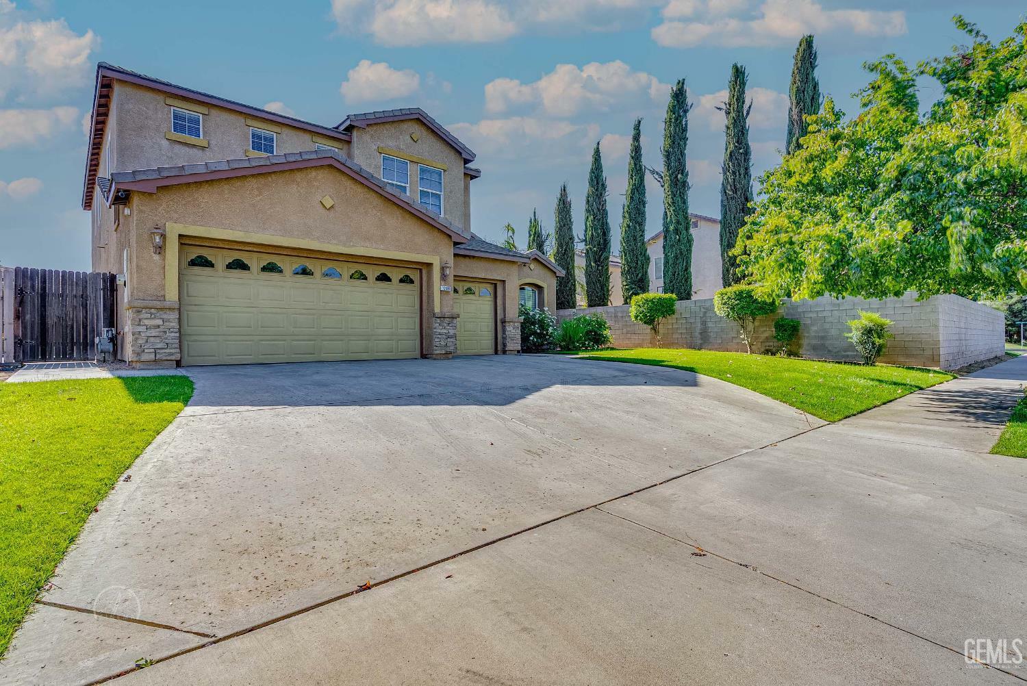 7208 Whitewater Falls Drive  Bakersfield CA 93312 photo