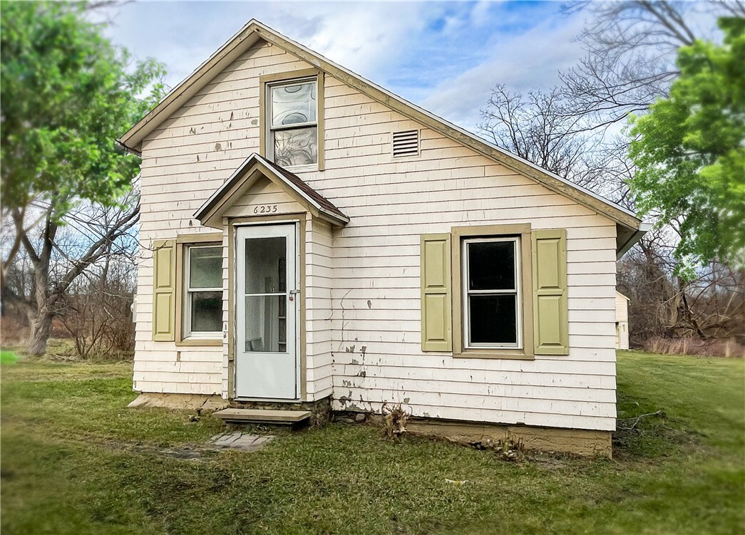 Property Photo: 6235 E Avon Lima Road NY 14414