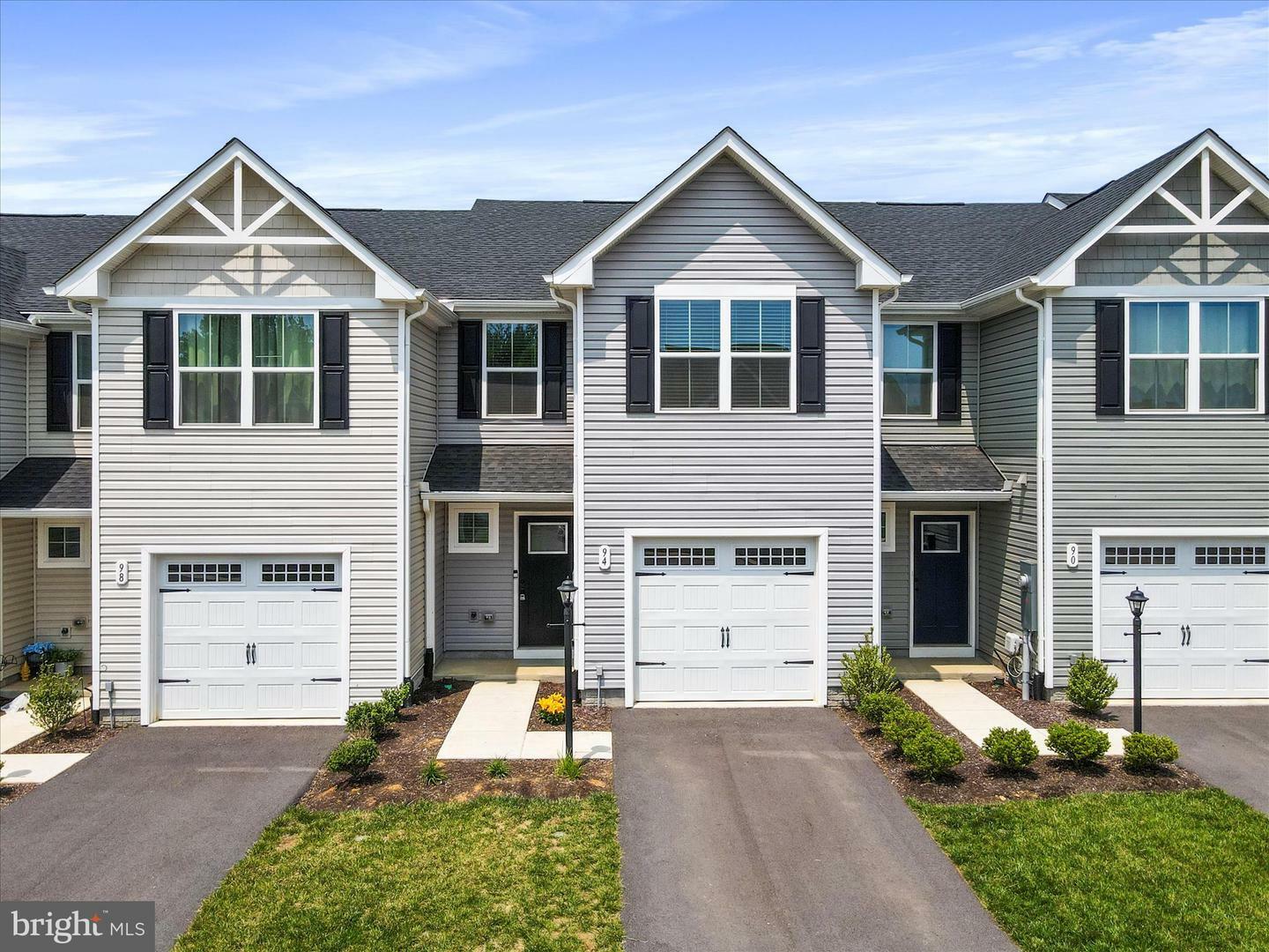 Property Photo: 94 Calais Place WV 25427