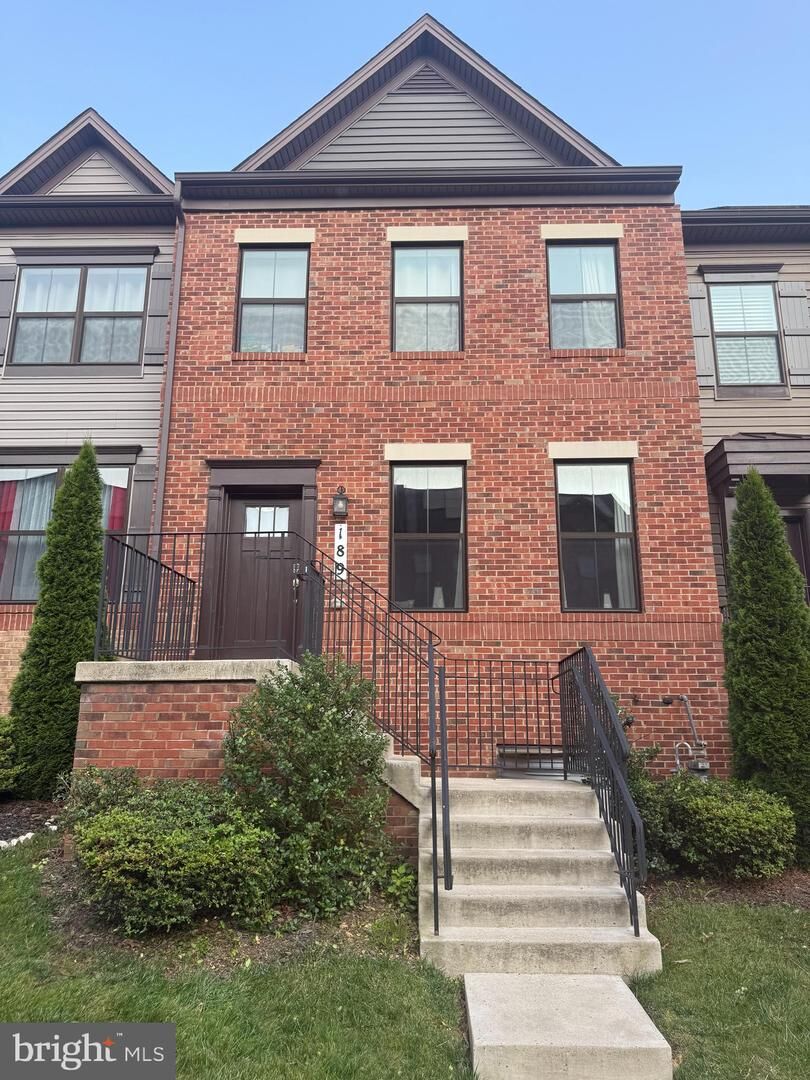 Property Photo: 189 Green Poplar Loop MD 20871