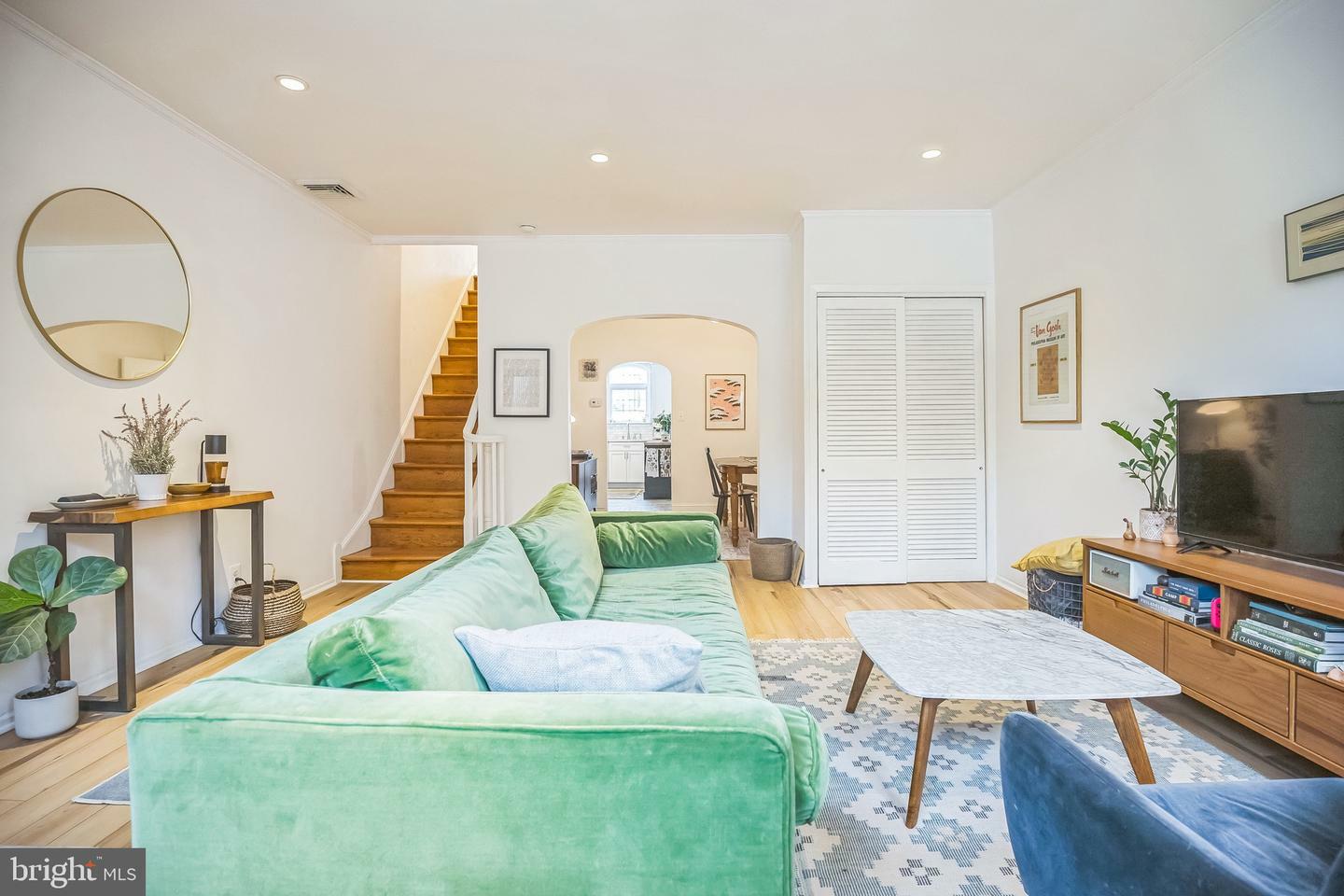 Property Photo: 1733 S 10th Street PA 19148