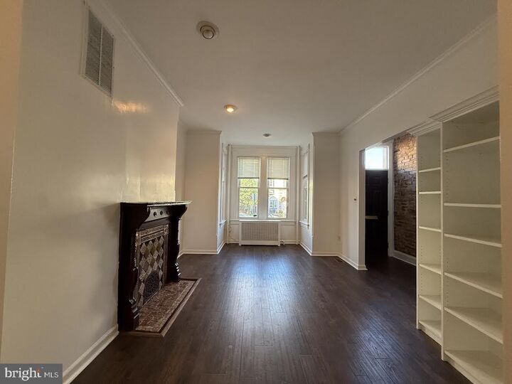 Property Photo:  833 11th Street NE  DC 20002 