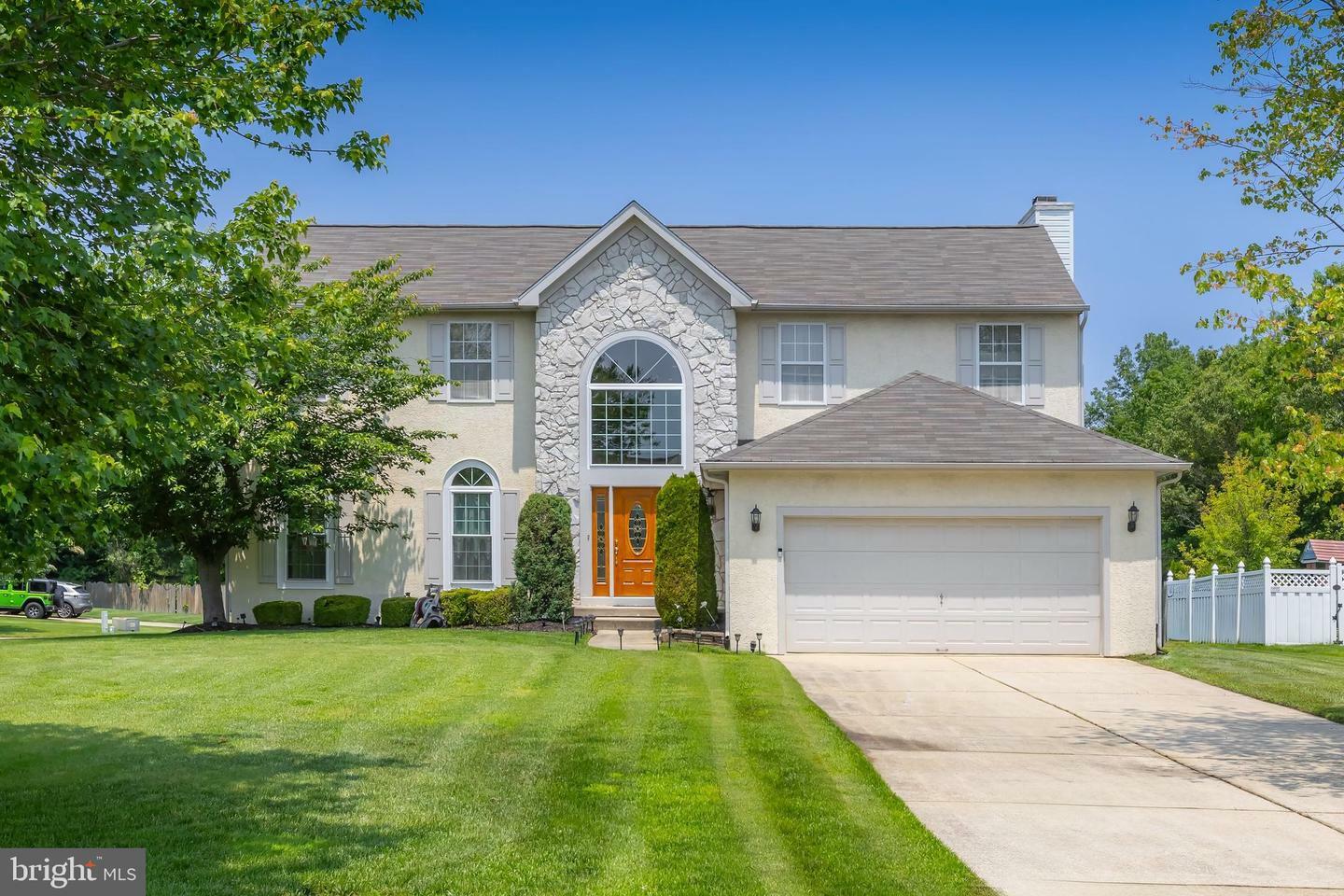 Property Photo: 1401 Sundrop Court NJ 08094