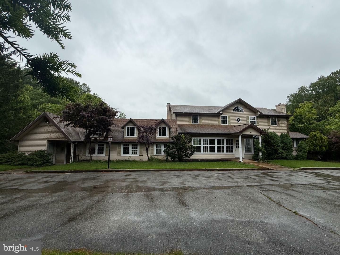 Property Photo: 790 Hopewell Road PA 19335