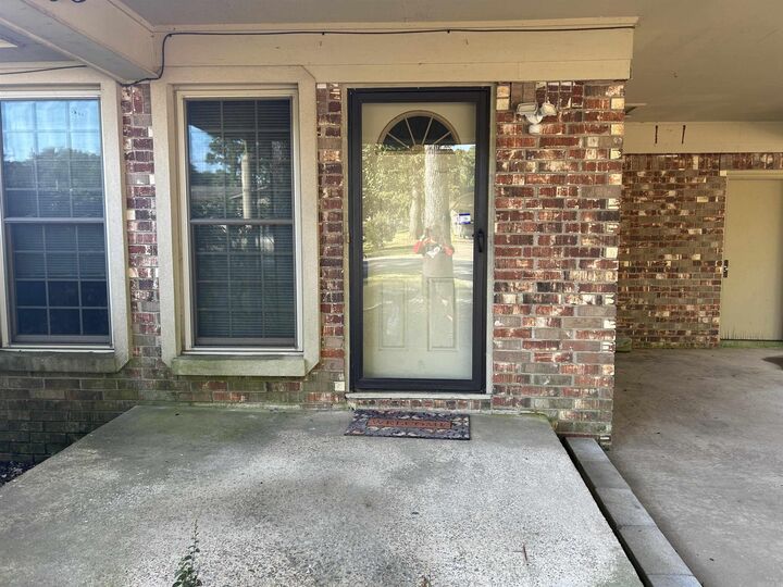 Property Photo: 1213 Eastview Drive AR 72076