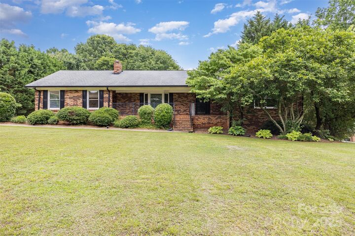 Property Photo:  115 Turner Street  NC 28092 