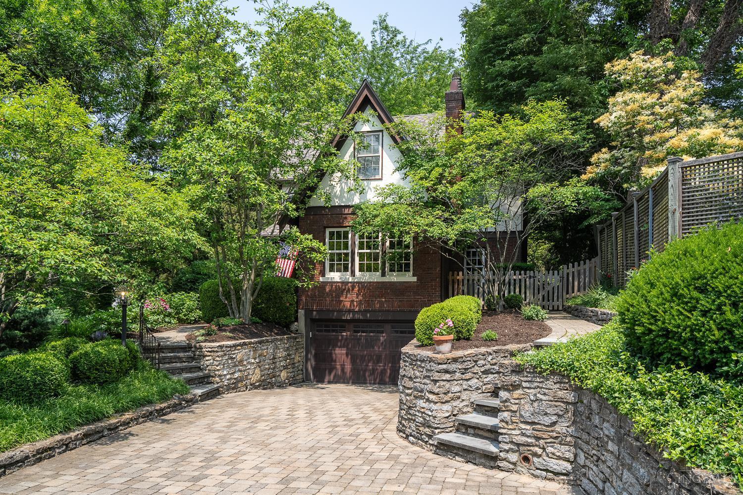 Property Photo: 4824 Beverly Hill Drive OH 45208