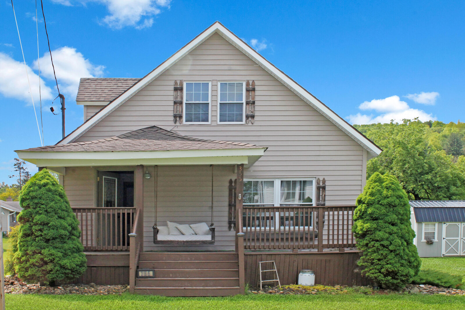 Property Photo: 355 Horseshoe Dr PA 15849