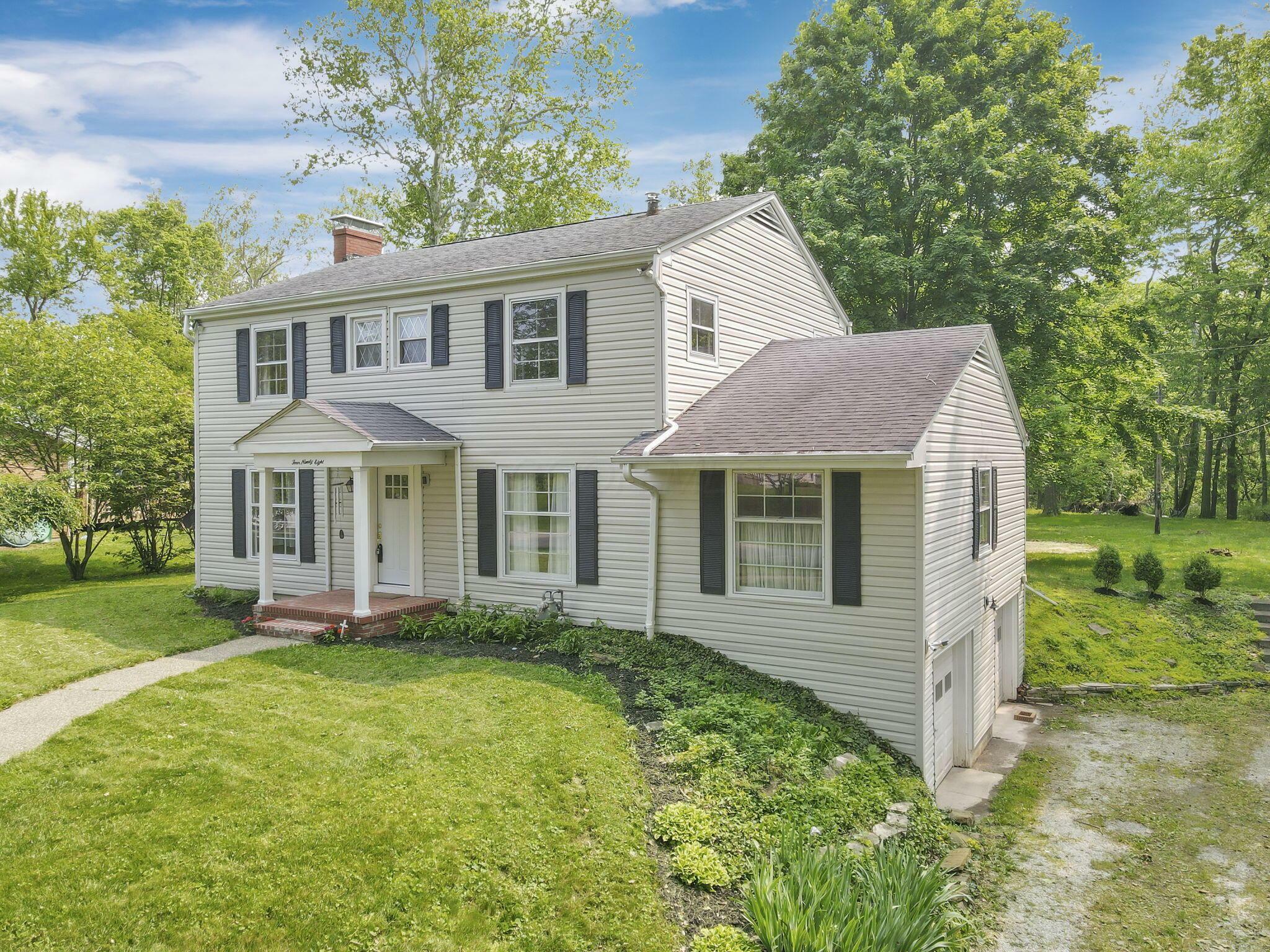 498 Marion Manor Woods  Newark OH 43055 photo
