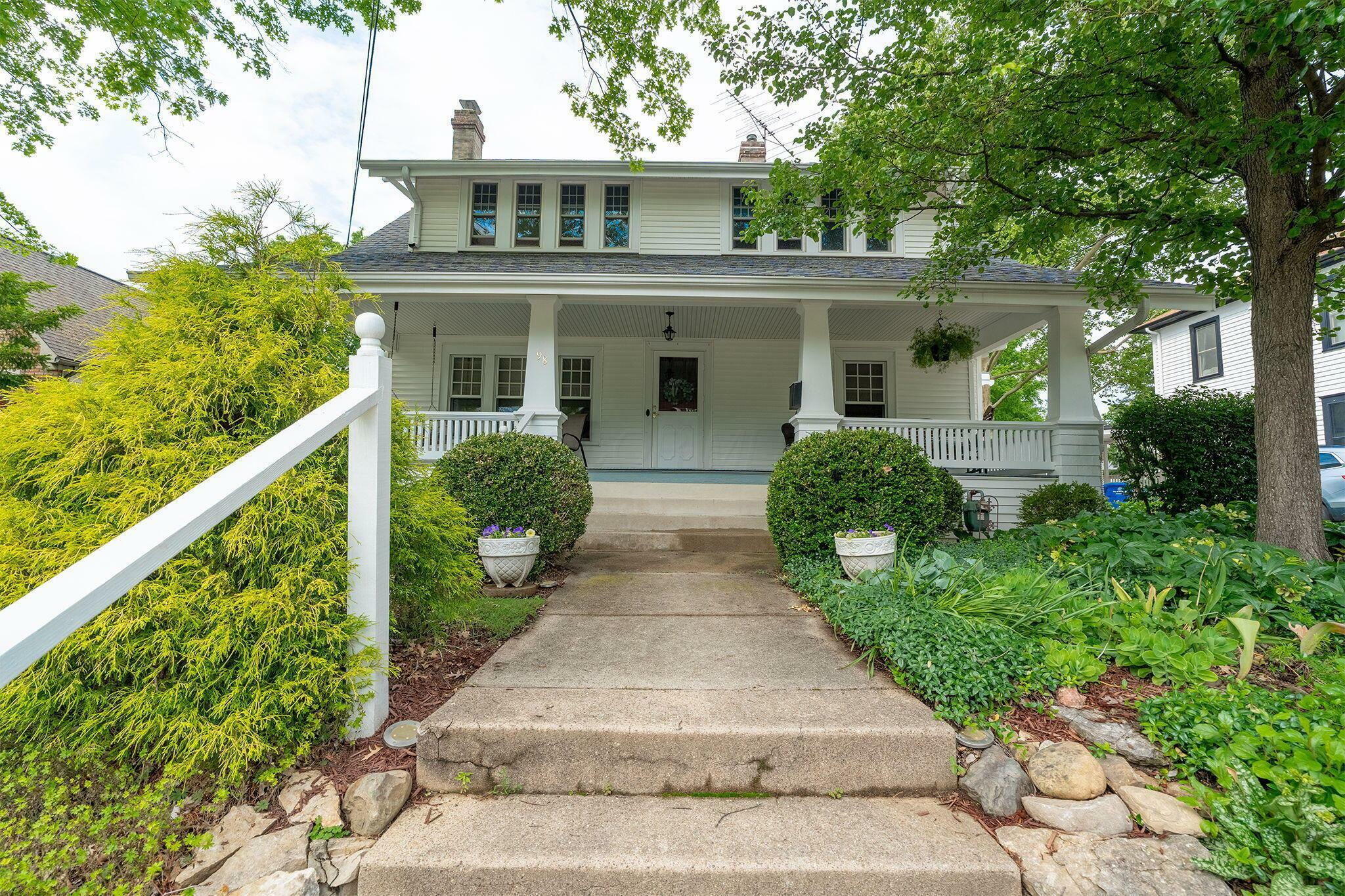 Property Photo: 98 W Plum Street OH 43081