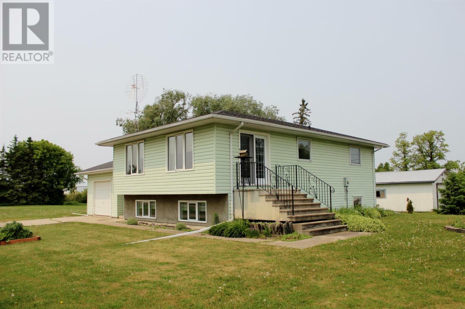 Property Photo:  8 Campbell St  ON P0W 1N0 