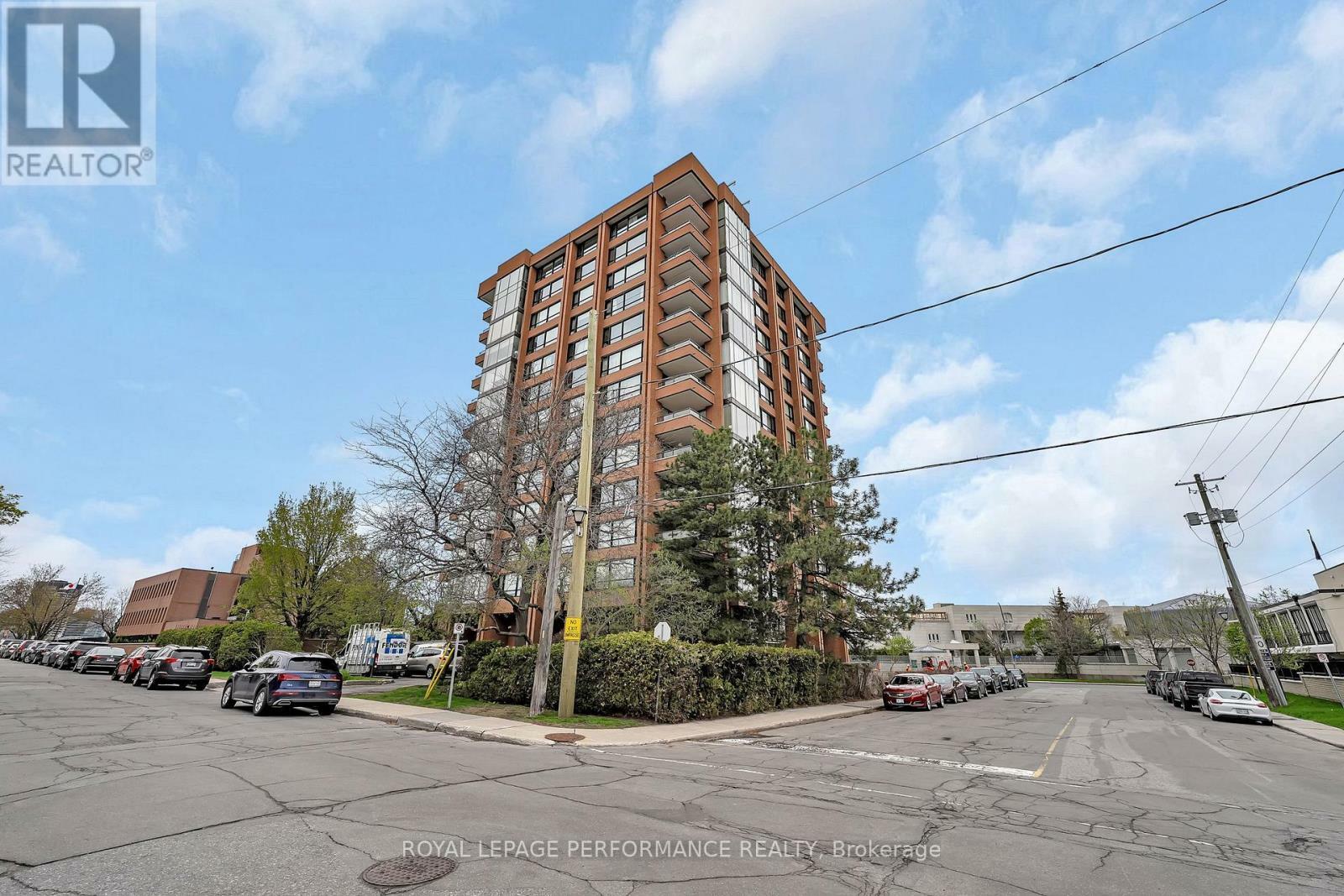 Property Photo:  40 Boteler Street 1204  ON K1N 9C8 