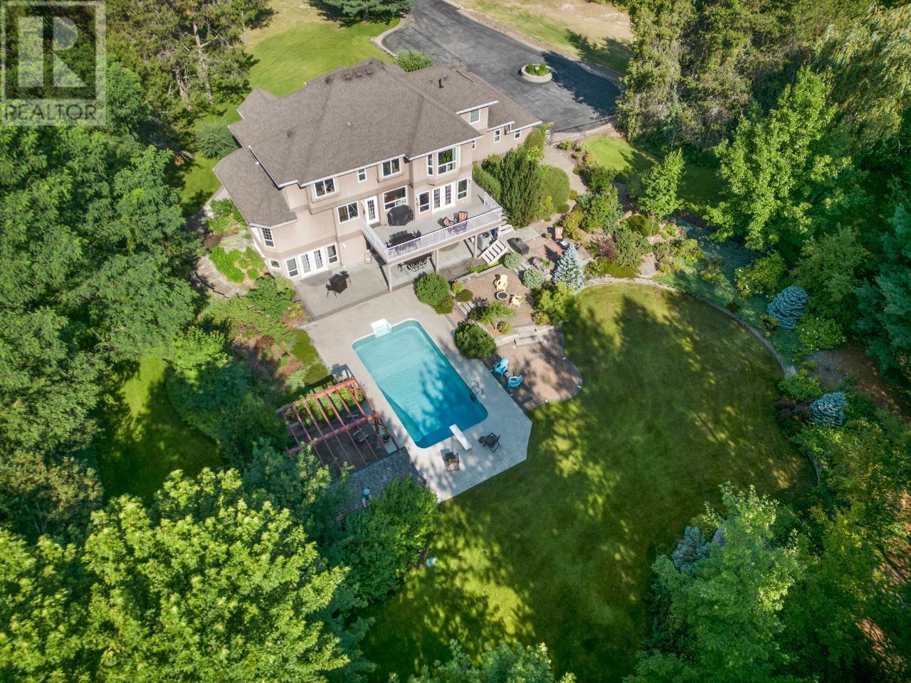 Property Photo: 880 Waterloo Road BC V1N 4K8