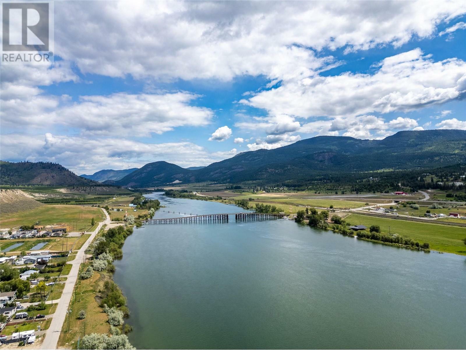 Property Photo: 1324 Bostock Crescent BC V0E 2P0