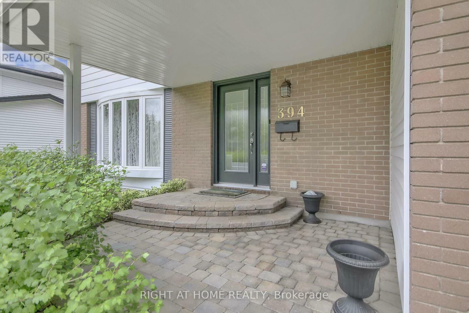 Property Photo: 394 Halldon Place North ON K2B 7B8