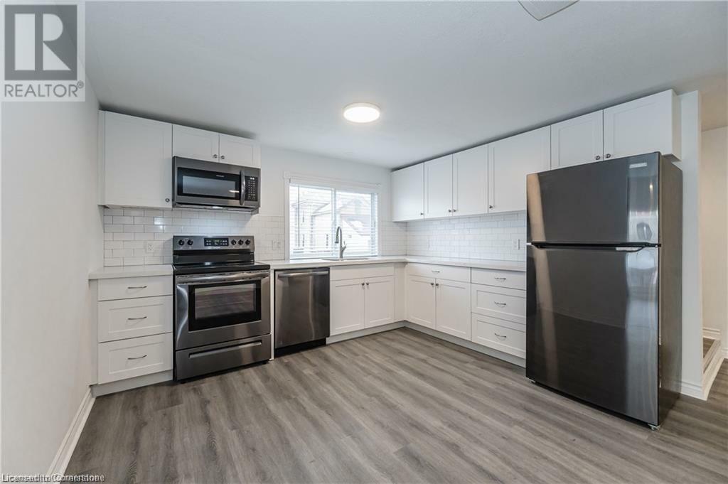 Property Photo: 1406 King Street North B ON N0B 2N0