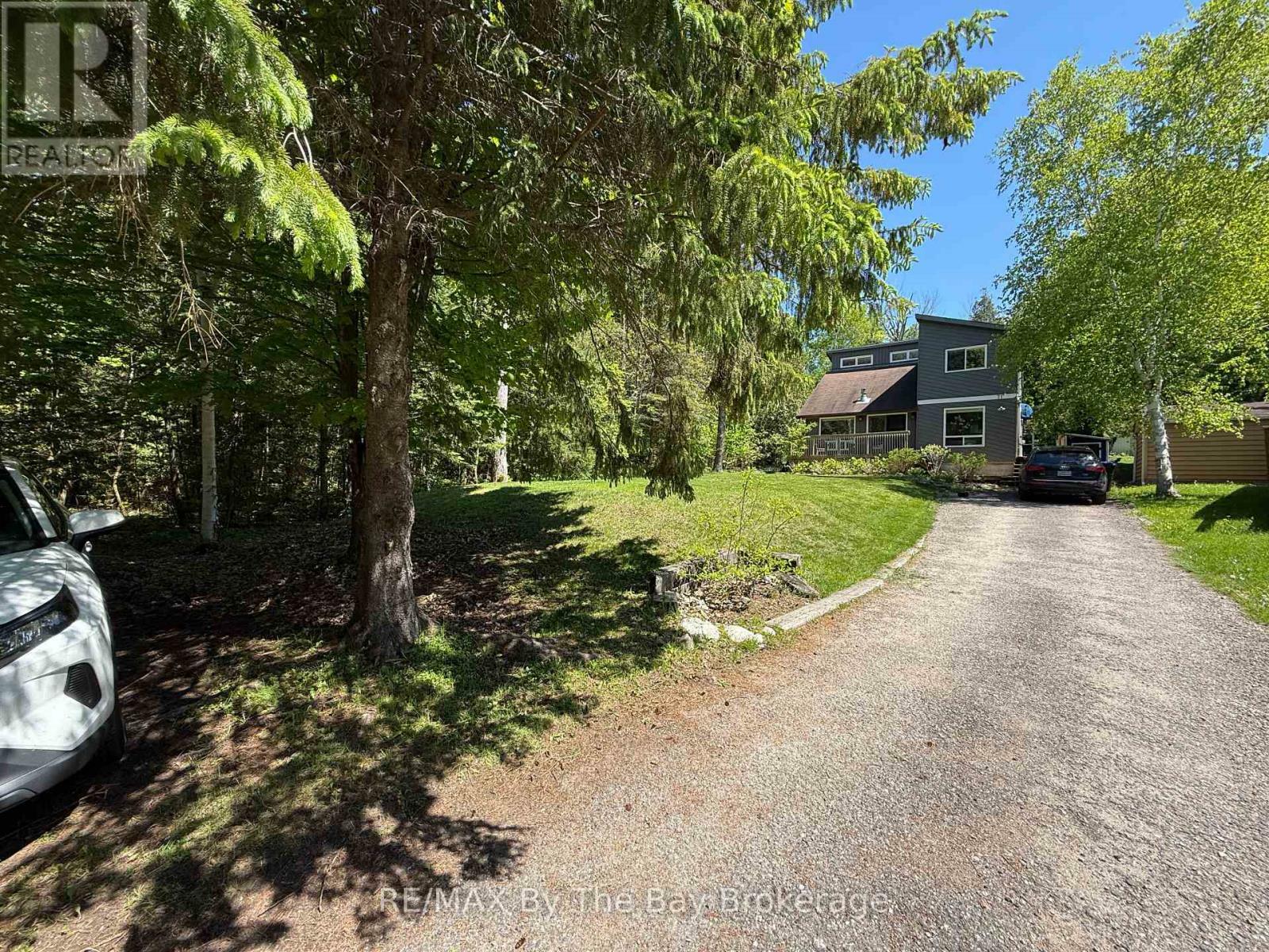 71 Grandview Road  Tay (Port McNicoll) ON L0K 1R0 photo
