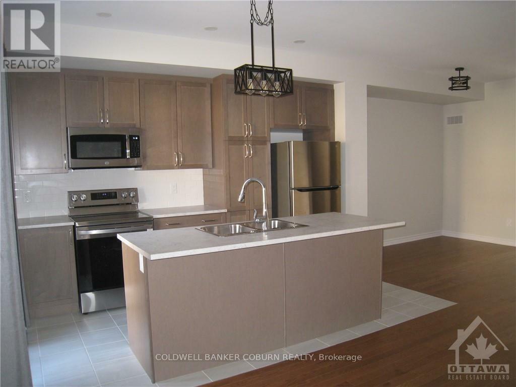 Property Photo: 114 Patchell Place ON K0G 1J0